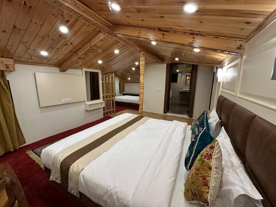 the riviera hotel pahalgam