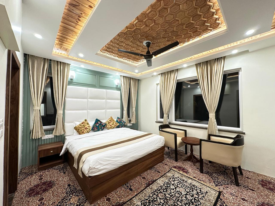 the riviera hotel pahalgam