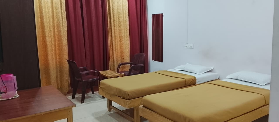 hotel ratnesh premium