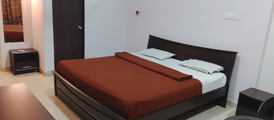 hotel ratnesh premium