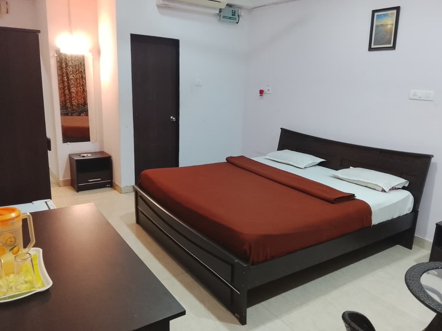 hotel ratnesh premium