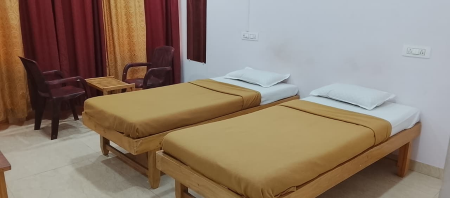 hotel ratnesh premium