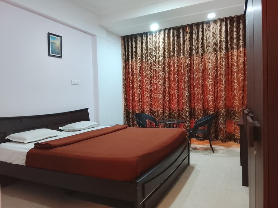 hotel ratnesh premium