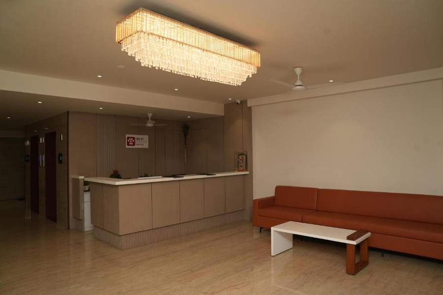 mastiff hotel crystara jalgaon