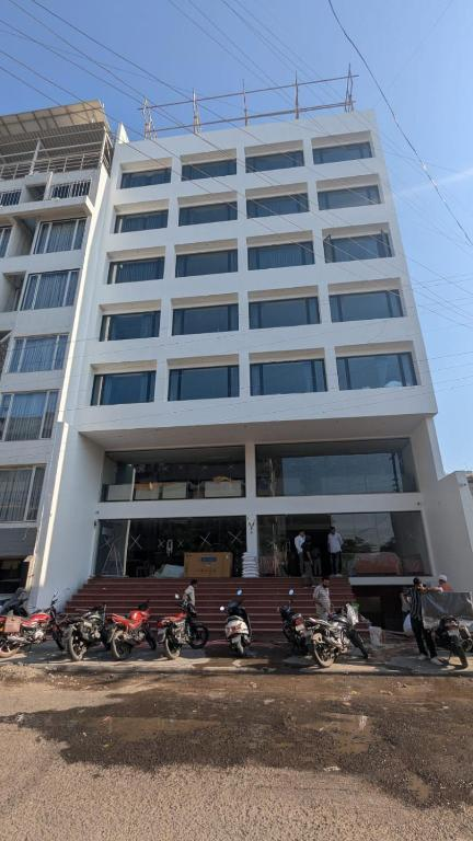 mastiff hotel silver in jalgaon
