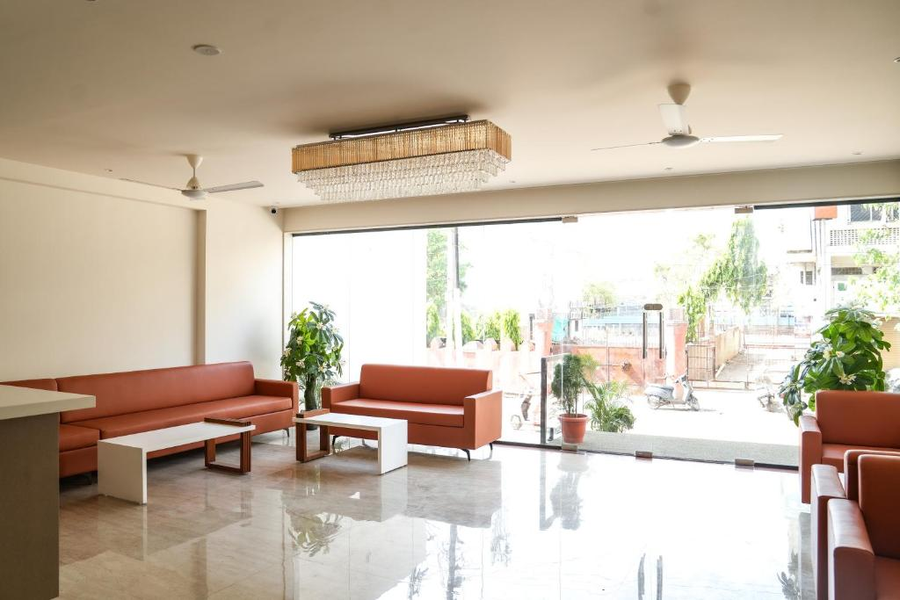 mastiff hotel crystara jalgaon