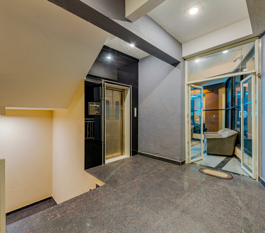 hotel majestic royal