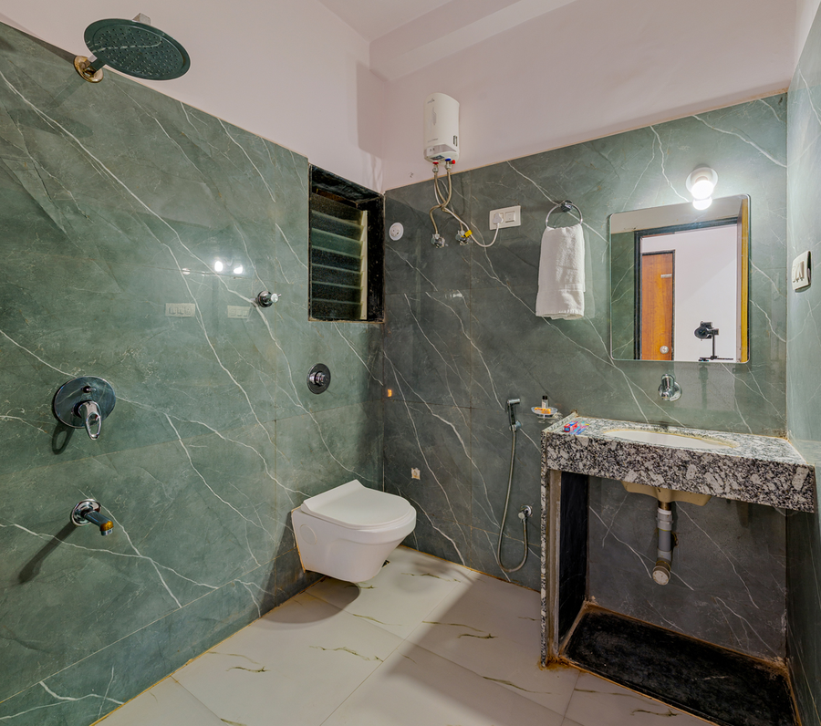 hotel majestic royal