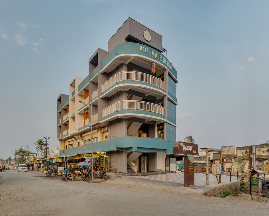 hotel majestic royal