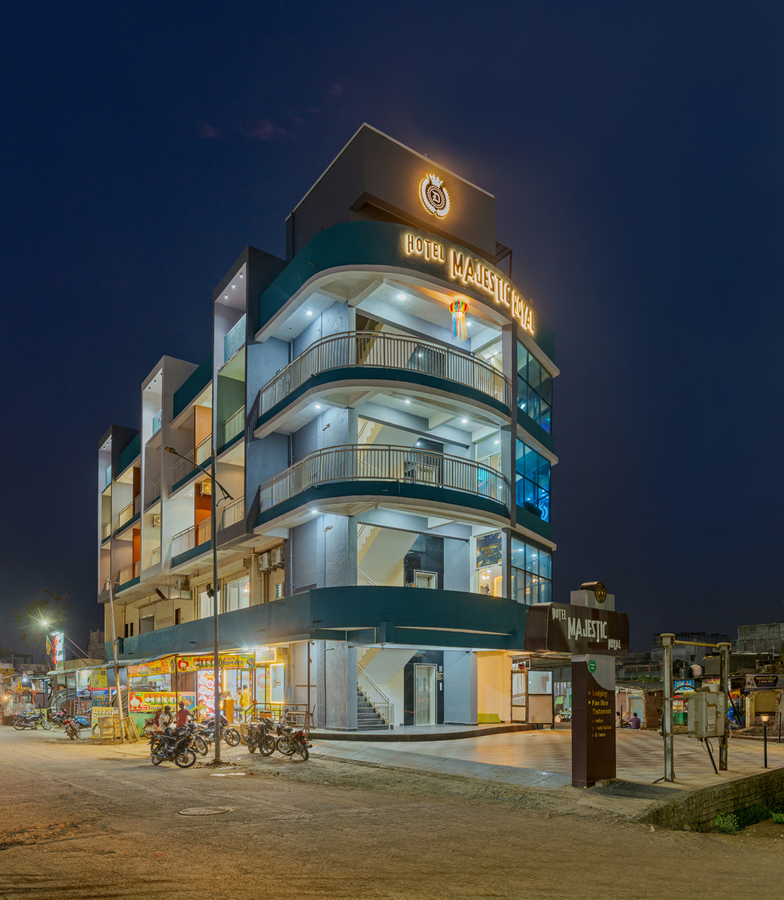 Hotel Majestic Royal,,3 star