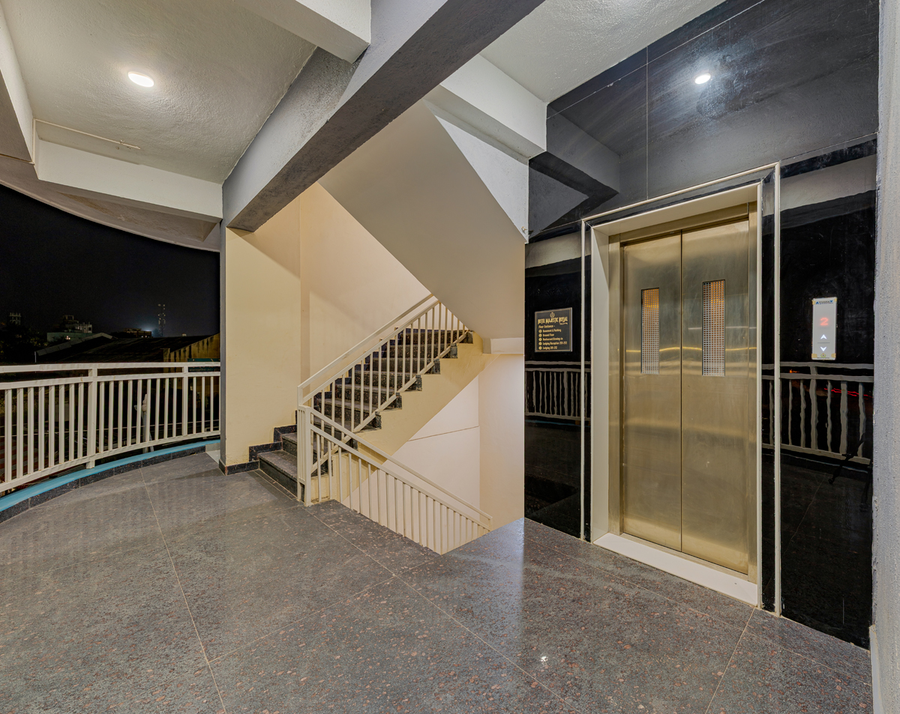 hotel majestic royal