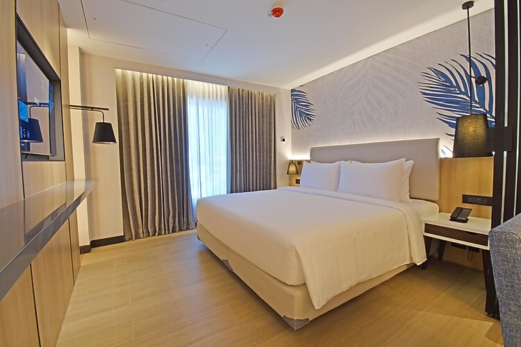 hotel sands point