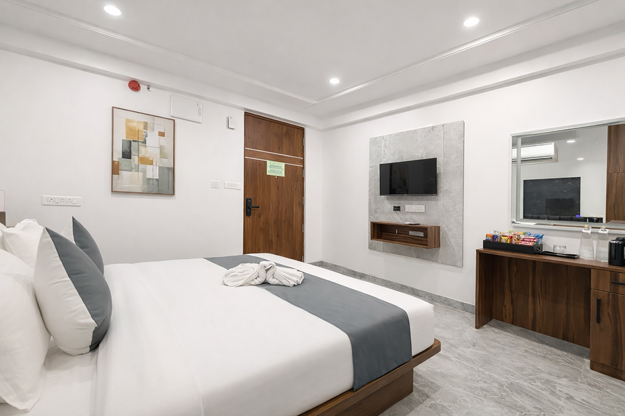 click hotel gachibowli hyderabad