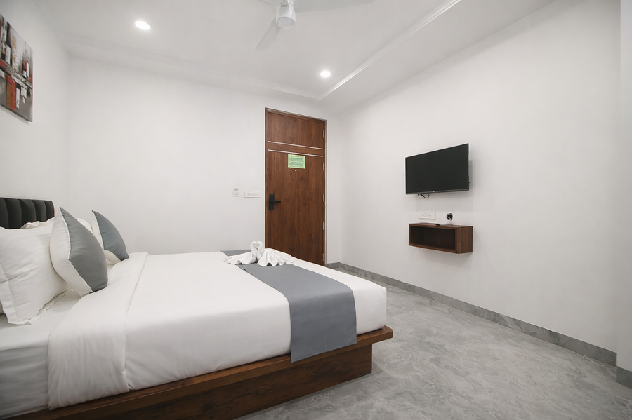 click hotel gachibowli hyderabad