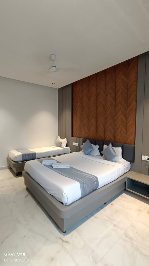 kiara eshosans palace