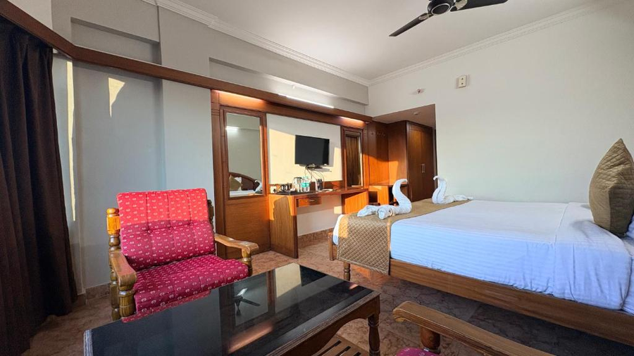 hotel nivaara by vyda