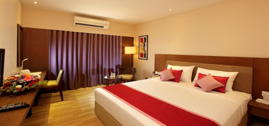 hotel lals residency