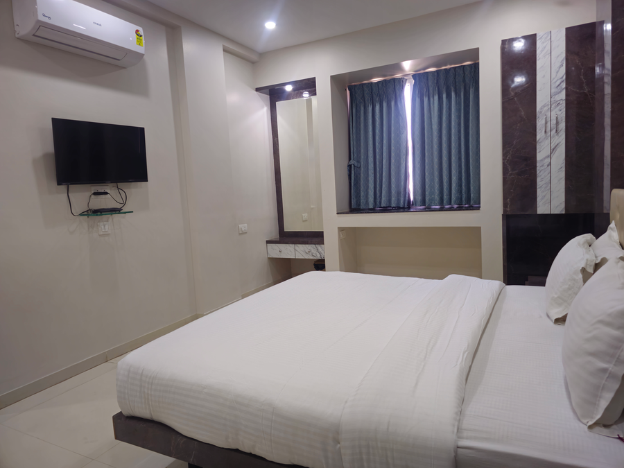 hotel king raama