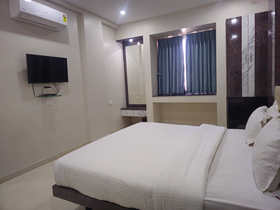 hotel king raama