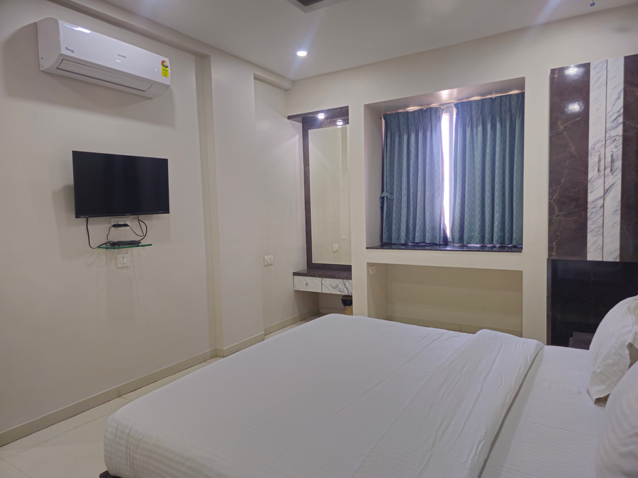hotel king raama