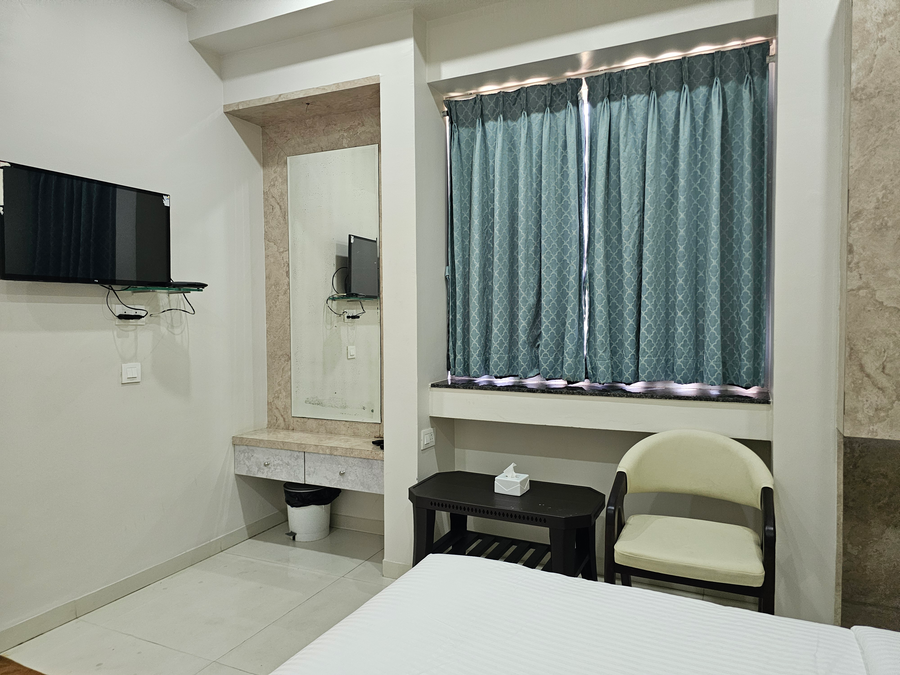 hotel king raama