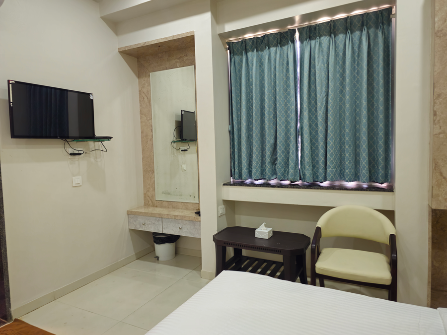 hotel king raama