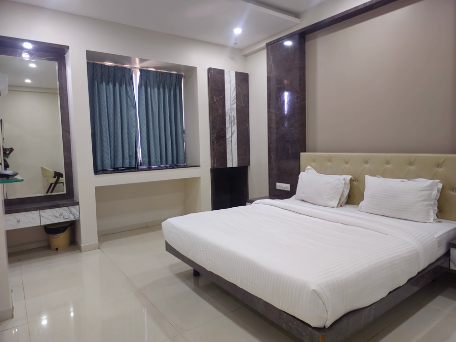 hotel king raama