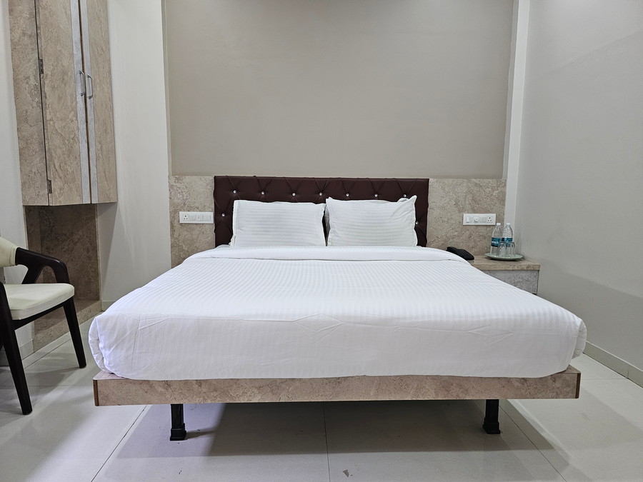 hotel king raama