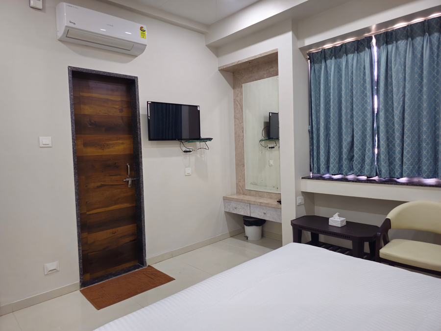 hotel king raama