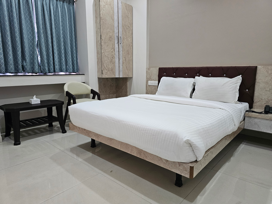 hotel king raama