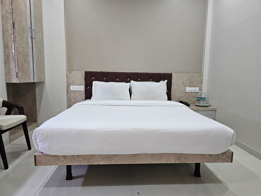 hotel king raama