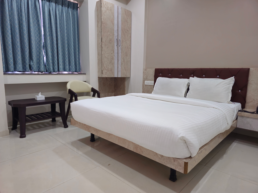 hotel king raama