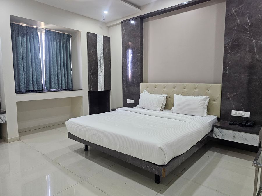 hotel king raama