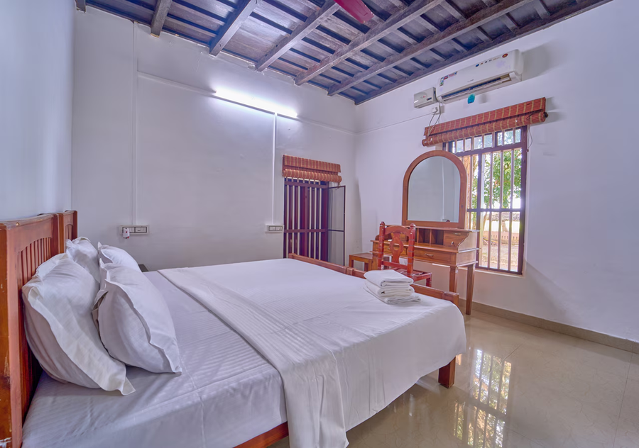 cotelac heritage lake resort alleppey by voye homes