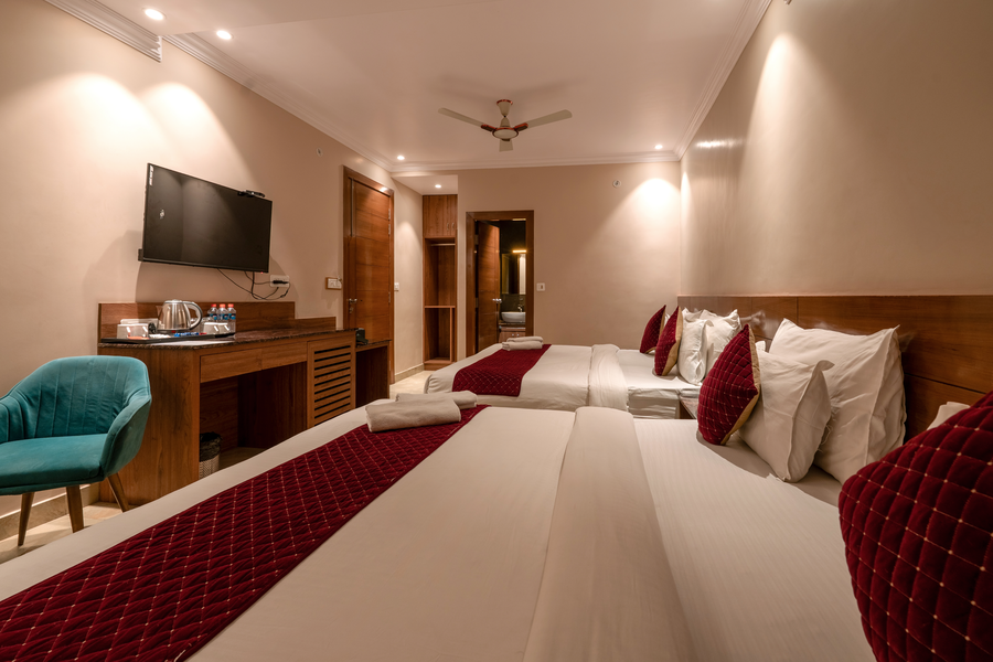 Shree Vatika,>>Tapovan, Rishikesh ,3 star