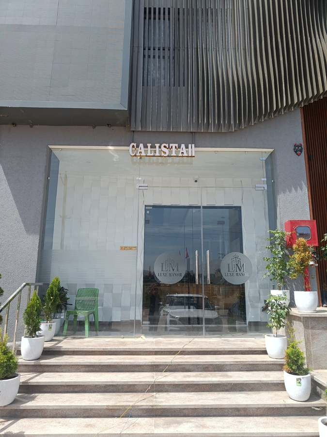 Hotel Luxe Manor,,3 star