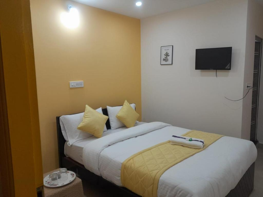 hotel golden stay jigani