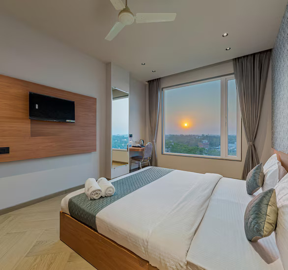 hotel anand regency riverfront dhule