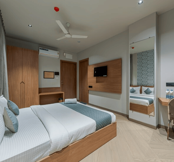 hotel anand regency riverfront dhule