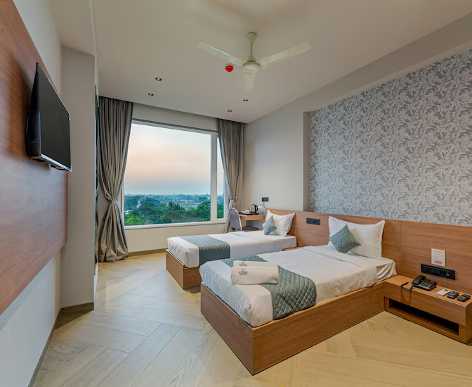 hotel anand regency riverfront dhule