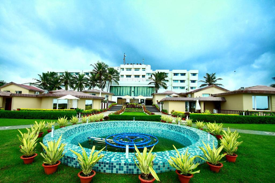 hotel holiday resort puri