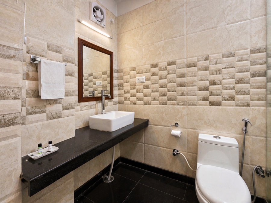hotel himland east lift and ample parking