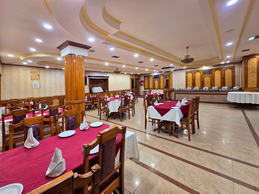 Hotel Himland East | Lift & Ample Parking,,3 star
