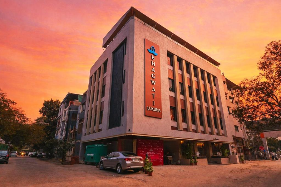 hotel bhagwati luxuria