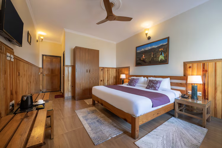 echor himalayan retreat ranikhet