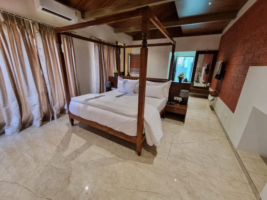 royal kasari resort