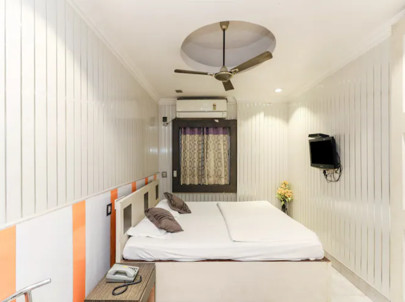 shree krishna international hotel