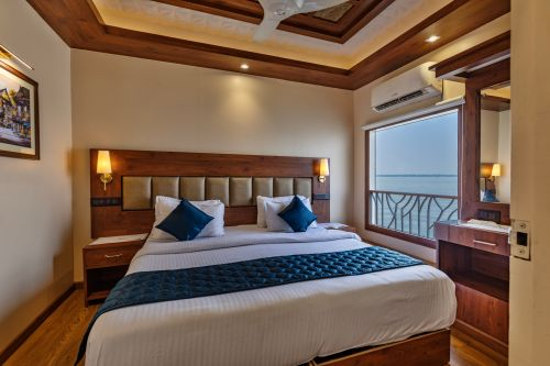 riverine kadavil houseboat