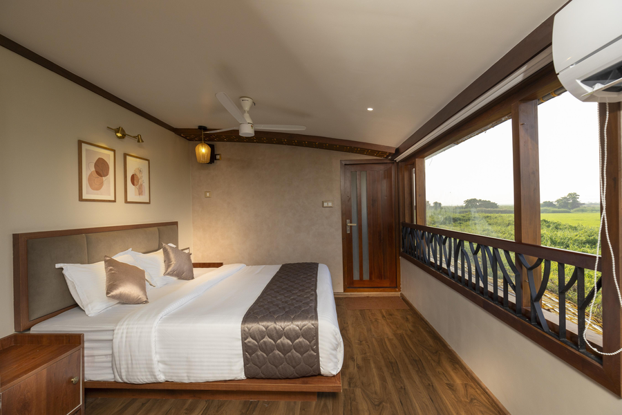 riverine kadavil houseboat