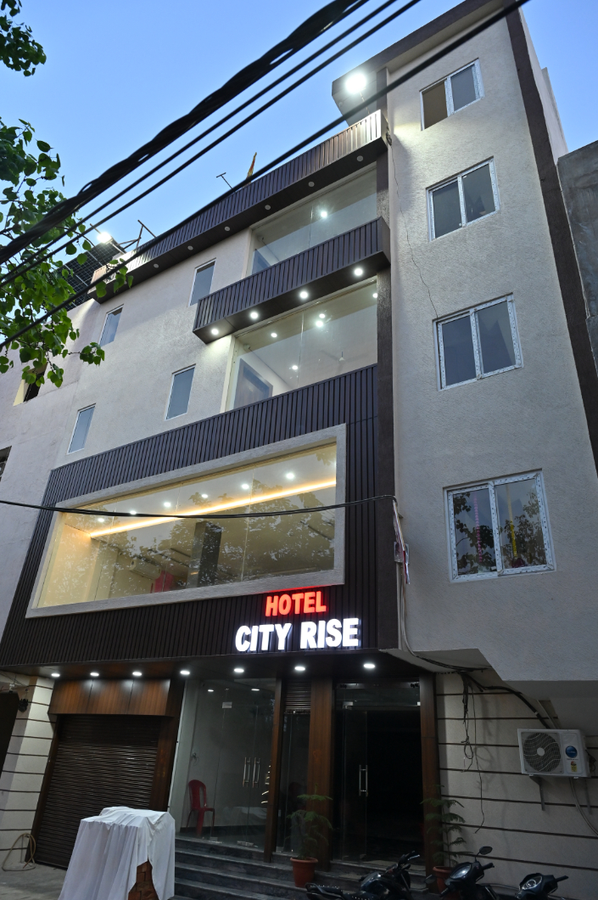 City Rise,Tansen Nagar,3 star